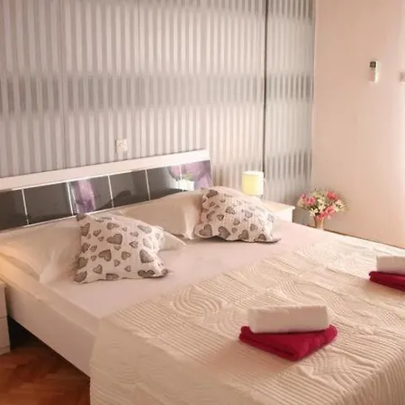 아파트 House Roso 마카르스카