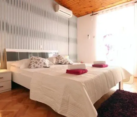 House Roso Apartmán Makarská